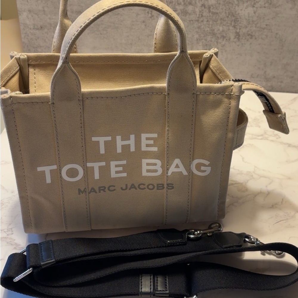 Marc Jacobs Tan Tote Bag
